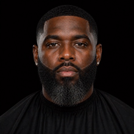 Full Connected Beard with Razor Line-Up — barber reference photo